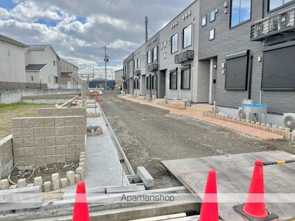 アップフィールド　共栄　Ⅱ[1LDK/42.73m2]の駐車場2