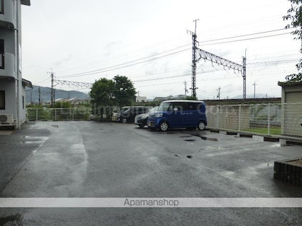 パストラルホーム[2LDK/52m2]の駐車場2
