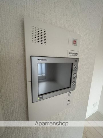 ESLEADOSAKAUMEDAWESTの内装写真
