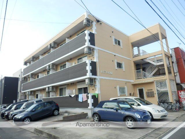 レジデンス諸岡の外観写真