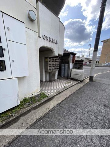 OKKビルの玄関写真