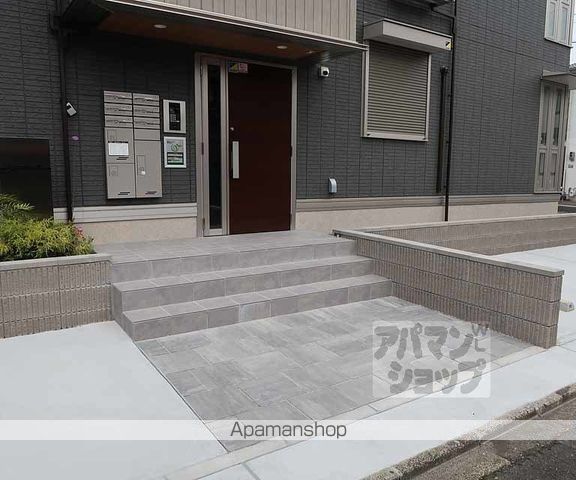 DーRESIDENCE東寺の玄関写真