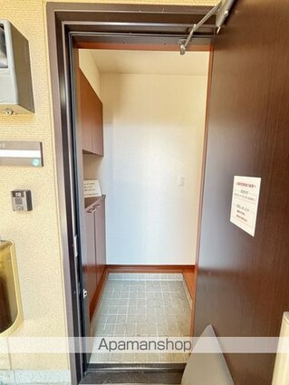 パンシオン・クレール　Ａ棟[2LDK/53.28m2]の玄関