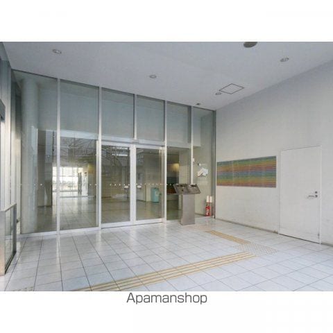 東雲キャナルコートCODAN17号棟の玄関写真