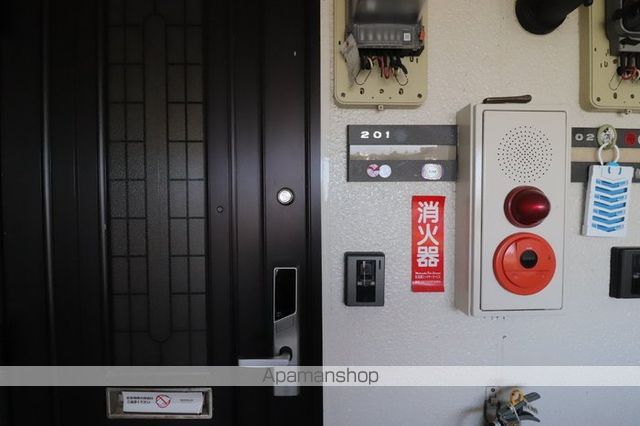 エクレール美濃屋 Bの玄関写真