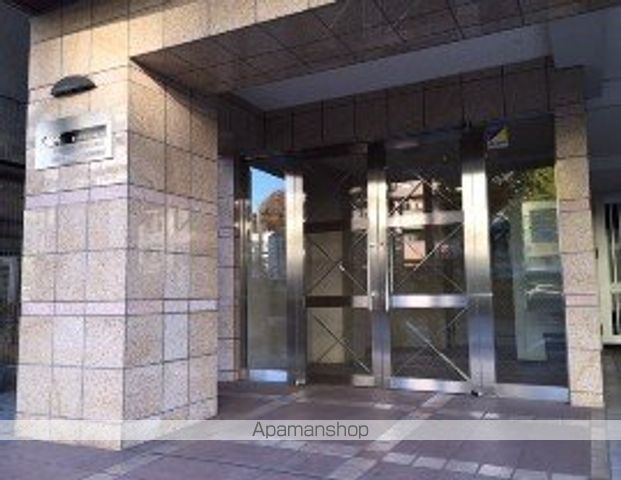 KDXレジデンス早稲田鶴巻の玄関写真