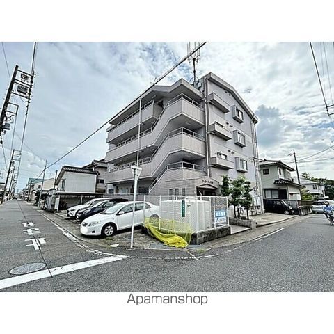 ヴイラージュ歌里の外観写真