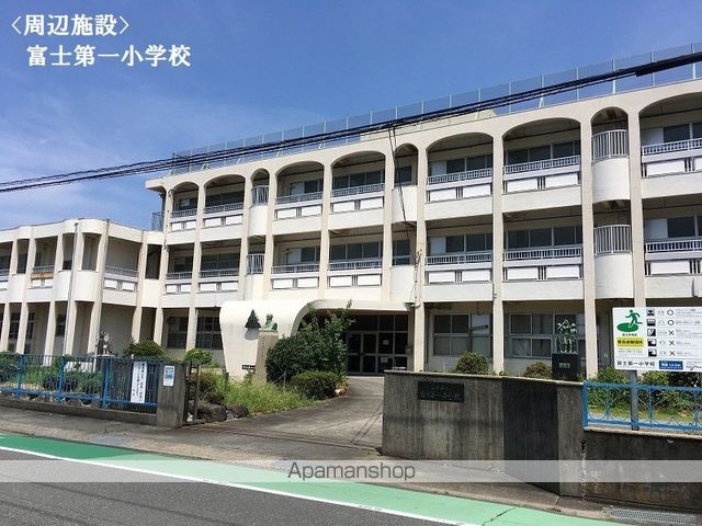 エミライズの周辺写真