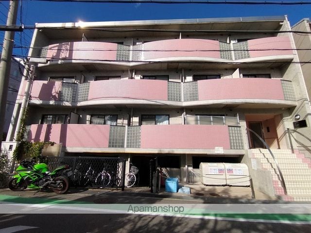 メゾンジュリアナモンドの外観写真
