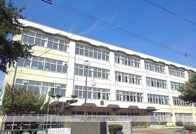 ヴィラエルンテ平和通Iの周辺写真