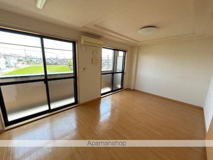 グランディール泰英２号館[1LDK/41.04m2]のリビング・居間4