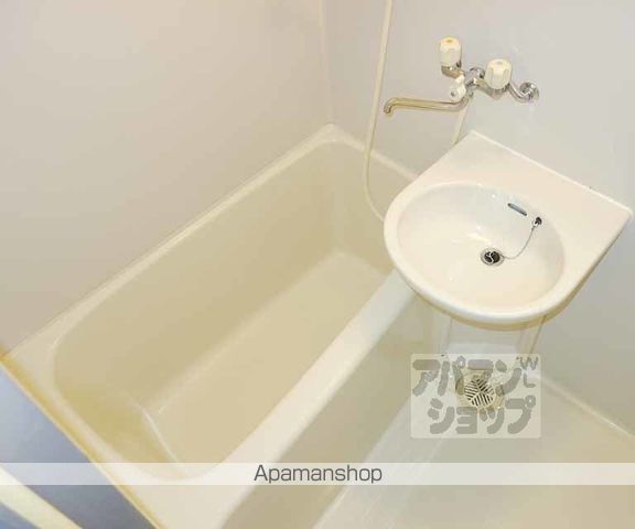 フォレスト七条の内装写真