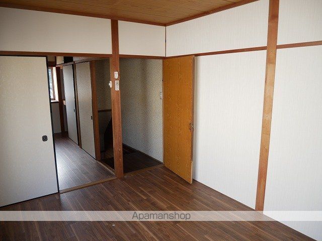 京都市北区 2階建 築50年の内装写真