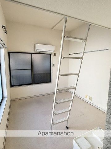 東武鉄道東上線 鶴瀬駅 徒歩11分 2階建 築40年の内装写真