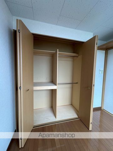 富良野線 神楽岡駅 徒歩30分 2階建 築24年の内装写真