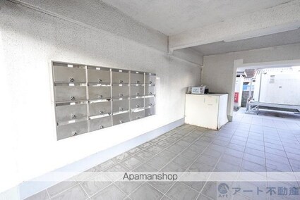 アルト雄郡　西棟[1R/22.9m2]のエントランス4