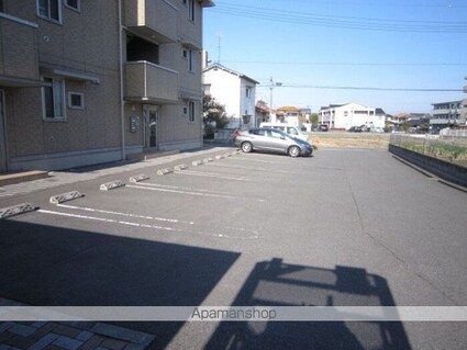 オッツ東川口[1R/40.47m2]の駐車場