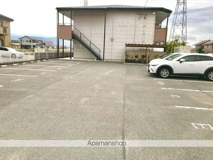 ＮＯＧコーポ[2DK/44.53m2]の駐車場1