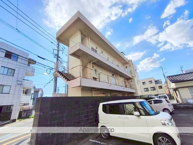 日高ビルの外観写真