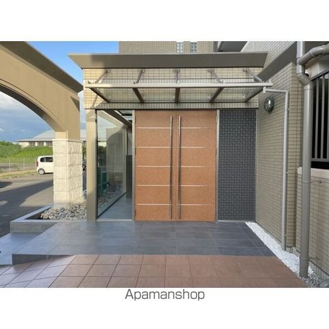 リバーズマンション築捨IIの玄関写真