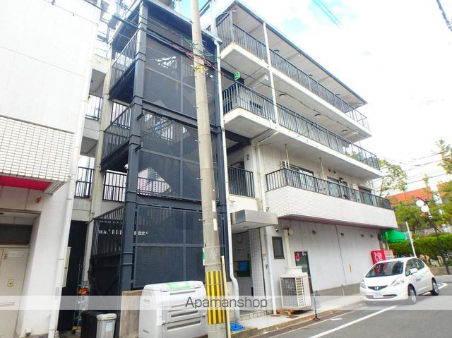 アカイマンションの外観写真