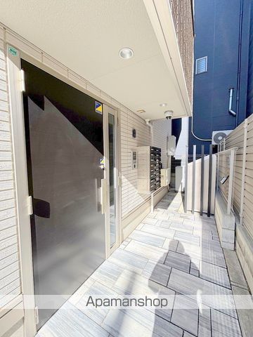 スカイコート鶴橋の玄関写真