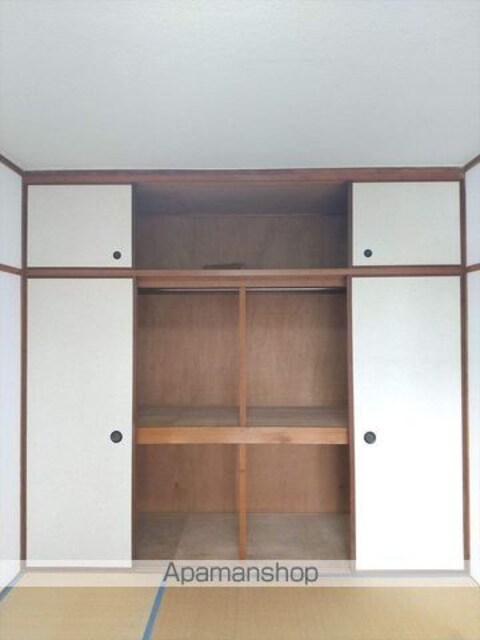 和歌山県和歌山市西浜[2LDK/72.32m2]の収納
