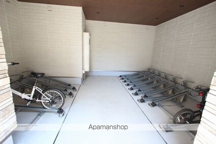 東京都立川市高松町２丁目[1LDK/56.9m2]の共用部3