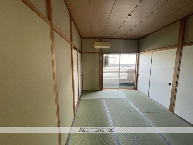 タウンホワイトの内装写真