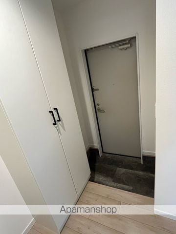 REGIES中百舌鳥の内装写真