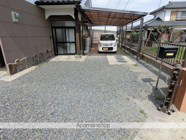 竹之内貸家の外観写真