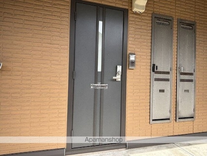 ウエストハイツ・セントラルハイツ　ウエストハイツ[1LDK/33.39m2]のエントランス