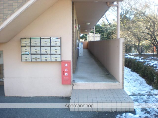 フォーシーズン田名IIの玄関写真