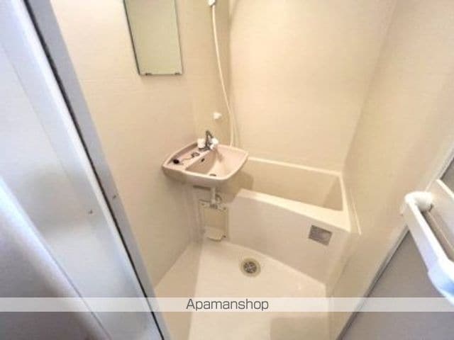 マンション里の内装写真