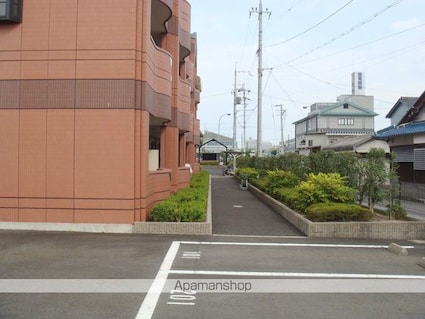 ｃｏｎｔｉｎｕａｒｅ[2LDK/51.3m2]の駐車場1