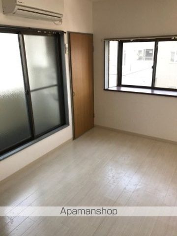 マンショングリーンの内装写真