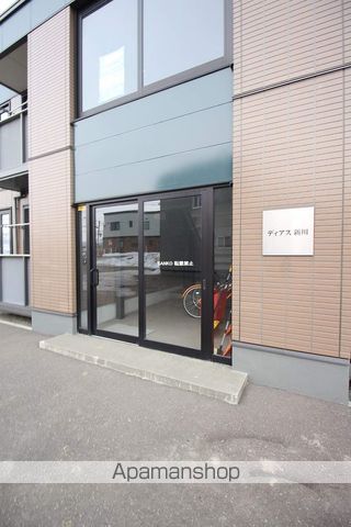 ディアス新川の玄関写真