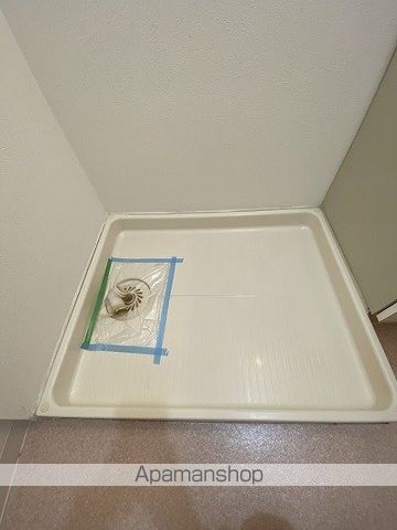 ネオクオーツ幸 弐番館の内装写真