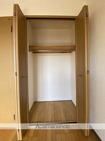 ネオクオーツ幸 弐番館の内装写真
