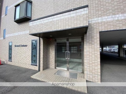 Ｇｒａｎｄ　Ｌａｔｏｕｒ[1LDK/54.45m2]のエントランス