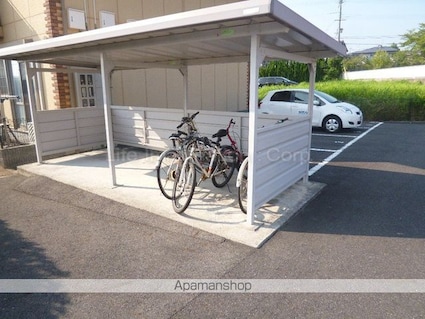 サンガーデン甲賀[2LDK/64.92m2]の共用部2