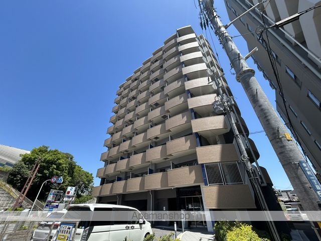 プレサンス江坂ベルフィーヌの外観写真