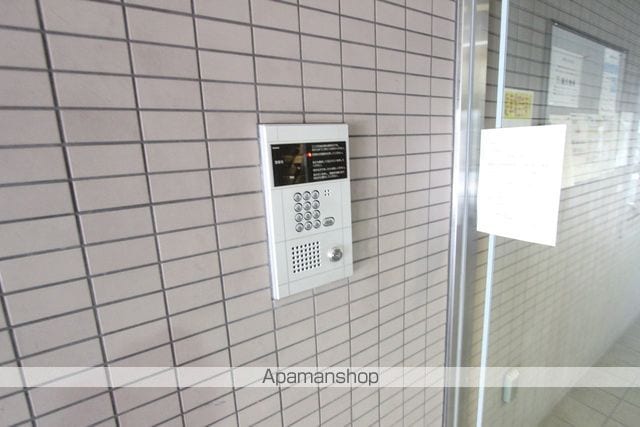 エスエスハイツ市川の玄関写真