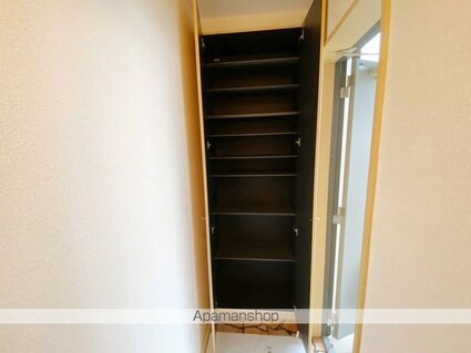 マリーパレス　Ａ[1R/29.81m2]の玄関2