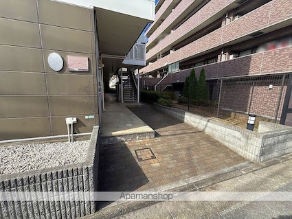 レオパレスル・レーヴ[1K/20.28m2]のエントランス