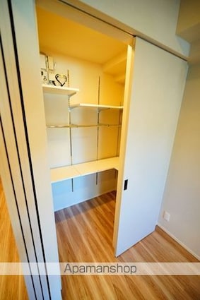 ルフォンプログレ四谷[1LDK/40.23m2]の収納