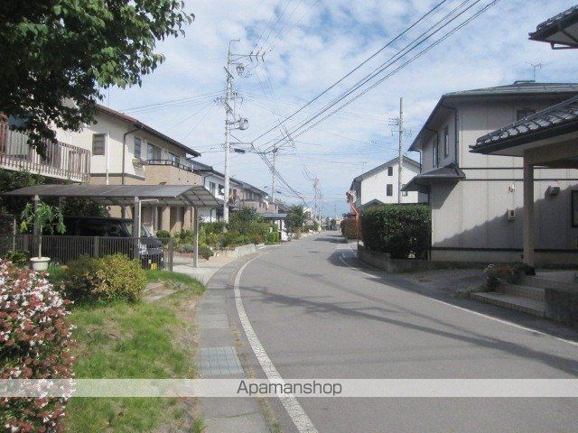 リビング風間の周辺写真