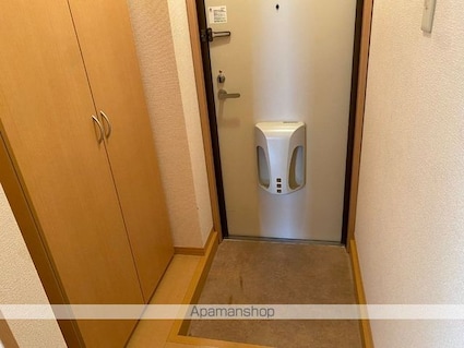 コートウィステリア[1LDK/40.29m2]の玄関