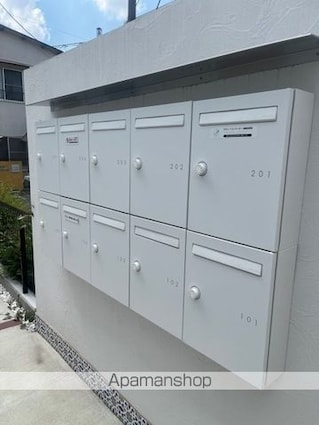 東京都武蔵野市吉祥寺本町３丁目[1R/18.43m2]のエントランス