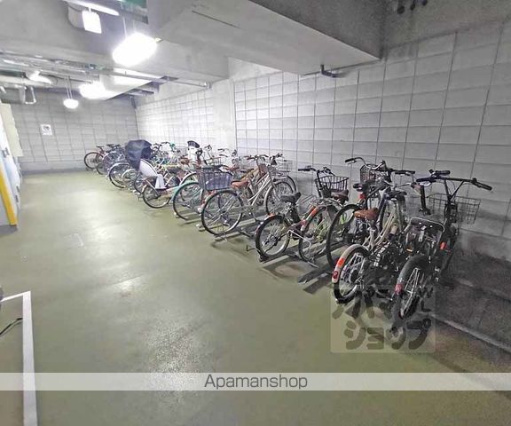 エスリード烏丸御池の外観写真